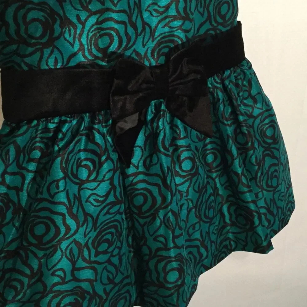 Green black drop waste bow detailed dress NWT